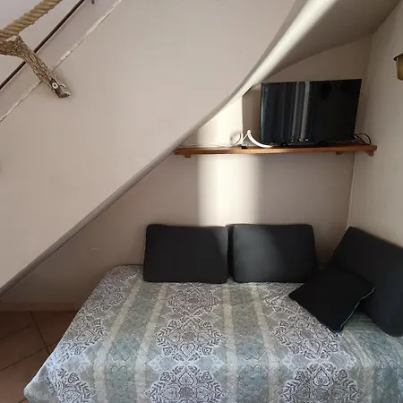 Apartment Appart Au Calme, Climatise, Avec Parking, 2 Pas Des Plages, Le Port *