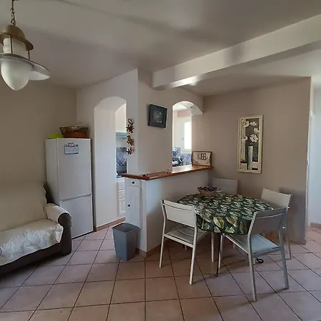 Apartment Au Calme, Climatise, Avec Parking, 2 Pas Des Plages, Le Port Hyères