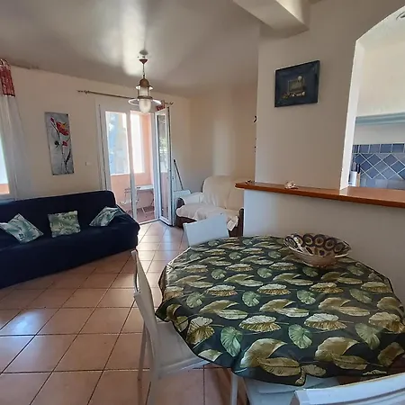 Apartment Au Calme, Climatise, Avec Parking, 2 Pas Des Plages, Le Port