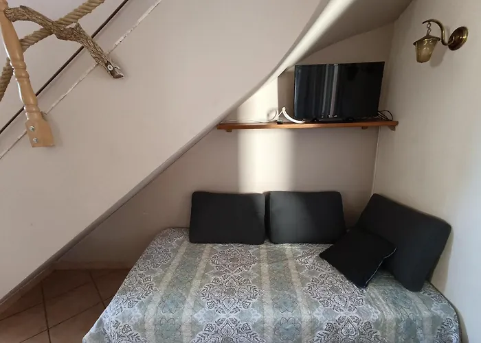 アパート Au Calme, Climatise, Avec Parking, 2 Pas Des Plages, Le Port *