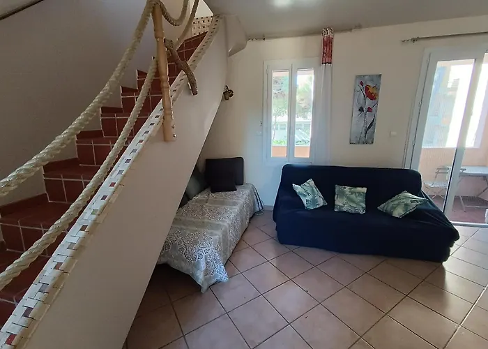 アパート Au Calme, Climatise, Avec Parking, 2 Pas Des Plages, Le Port *