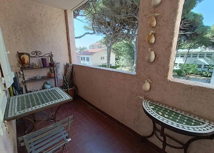 Au Calme, Climatise, Avec Parking, 2 Pas Des Plages, Le Port